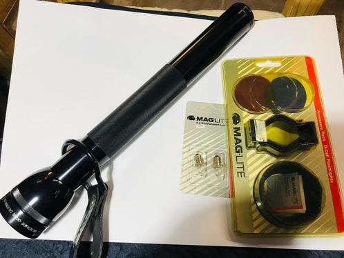 MagLite 5D-cell - Staaflamp - Aluminium - Zwart + accessoire, Caravans en Kamperen, Kampeergereedschap, Zo goed als nieuw, Ophalen of Verzenden