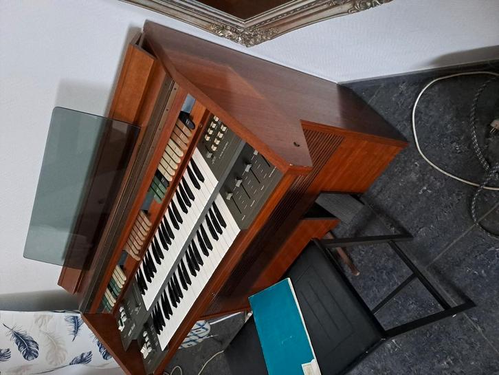 Prachtige eminent 310 unique, Muziek en Instrumenten, Synthesizers, Zo goed als nieuw, Ophalen