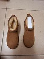 UGG nieuw maat 37, Kleding | Dames, Schoenen, Bruin, Lage of Enkellaarzen, Nieuw, Ophalen of Verzenden