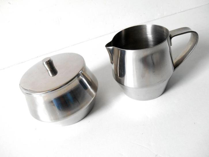Inox melkkannetje en suikerpotje, Huis en Inrichting, Keuken | Servies, Zo goed als nieuw, Overige typen, Overige materialen, Verzenden