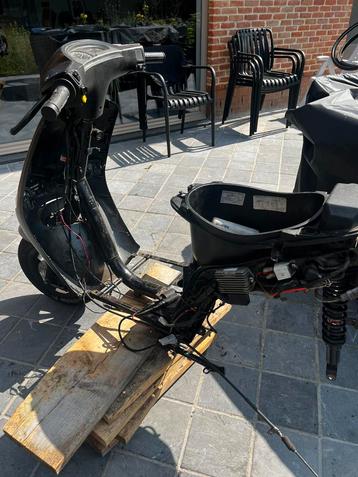 Zip type 3 a klasse frame beschikbaar voor biedingen