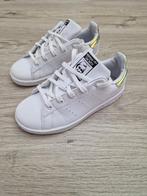 ADIDAS STAN SMITH KINDEREN 32, Kinderen en Baby's, Schoenen, Meisje, Ophalen of Verzenden, Zo goed als nieuw