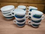 12 kopjes met blauw groene-rand Arcopal, Huis en Inrichting, Keuken | Servies, Ophalen of Verzenden, Zo goed als nieuw, Glas, Kop(pen) en/of Schotel(s)