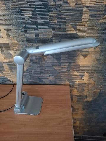 Bureaulamp verstelbaar beschikbaar voor biedingen