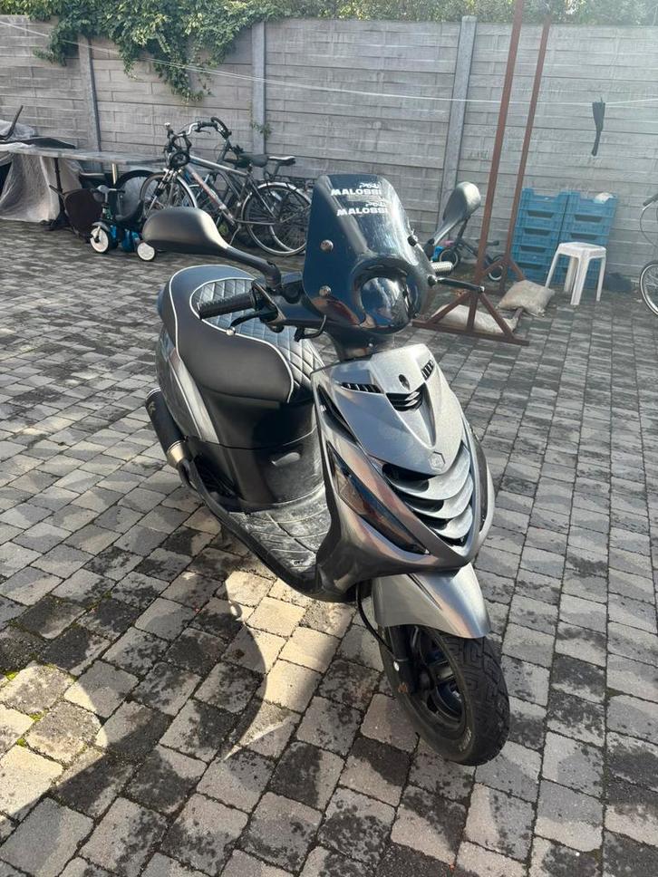 Zip 4t 50cc teruil, Fietsen en Brommers, Scooters | Piaggio, Gebruikt, Zip, Klasse B (45 km/u), Benzine, Ophalen