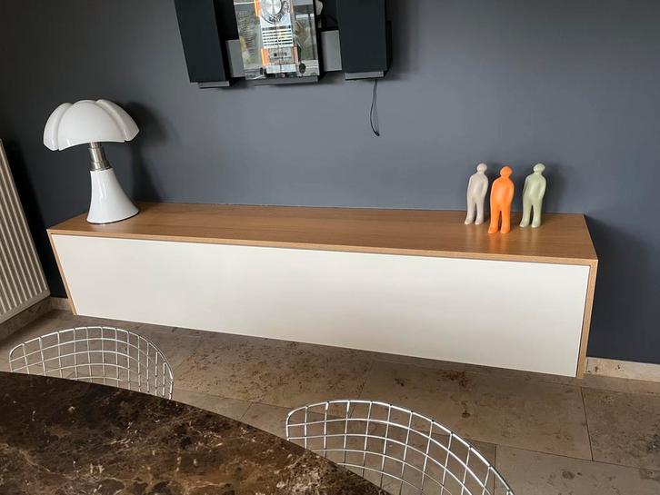 Hangend dressoir - Hangkast, Huis en Inrichting, Kasten | Dressoirs, Gebruikt, Met plank(en), Ophalen