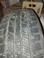 Jante avec pneus hiver 215/65/R16 98H, Pneus hiver, Pneu(s)