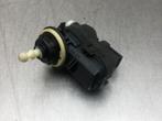 KOPLAMPMOTOR Nissan NV 250 (WF) (01-2021/-) (8200402521), Gebruikt, Nissan