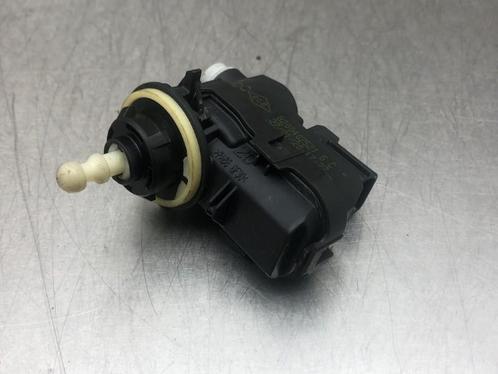 KOPLAMPMOTOR Nissan NV 250 (WF) (01-2021/-) (8200402521), Auto-onderdelen, Overige Auto-onderdelen, Nissan, Gebruikt