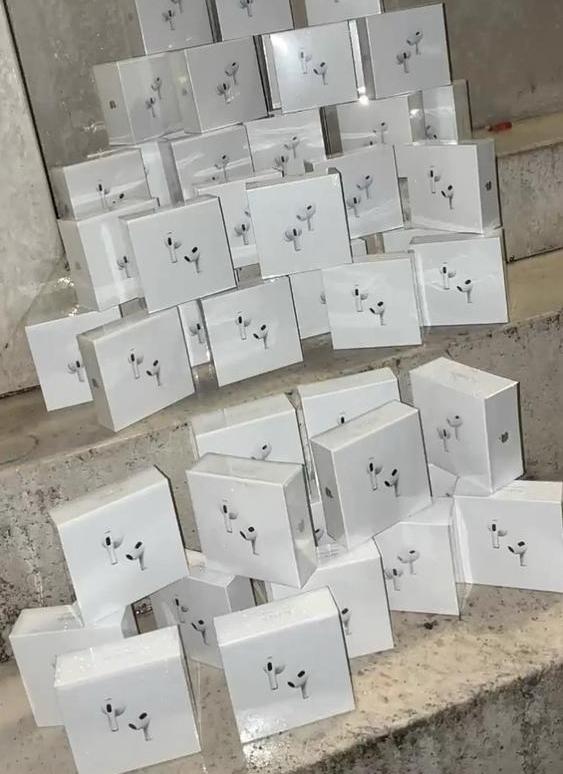 Airpod pro 2 et 3, Télécoms, Téléphonie mobile | Écouteurs, Comme neuf, Bluetooth, Enlèvement ou Envoi