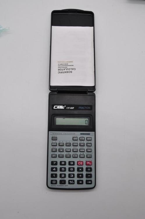calculatrice scientifique - dans une boîte de protection per, Divers, Calculatrices, Neuf, Enlèvement ou Envoi