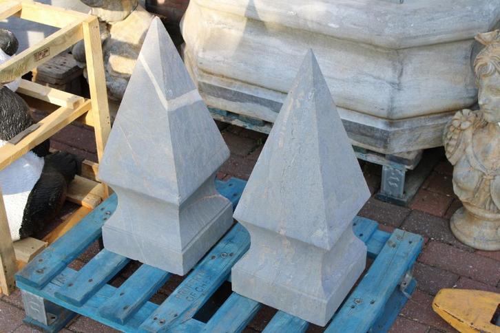 diamantpunt, kolomkop in blauwe steen, Tuin en Terras, Tuinwanddecoratie, Nieuw, Ophalen