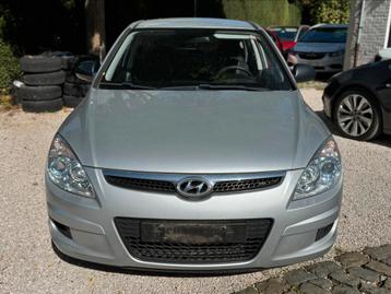 Hyundai I30 1.4i benzine - 85000KM*Airco*5Zitpl*GARANTIE! beschikbaar voor biedingen