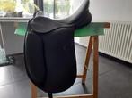 Dressuurzadel - moet weg!, Animaux & Accessoires, Chevaux & Poneys | Selles, Enlèvement, Comme neuf, Dressage