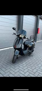 Vespa Sprint - A klasse [ZSM WEG], Fietsen en Brommers, Scooters | Piaggio, Ophalen, Overige modellen, Klasse A (25 km/u), Zo goed als nieuw