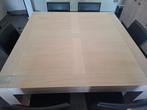 Vierkante massief houten eettafel 1,45/1,45 met 6stoelen, Ophalen, Gebruikt