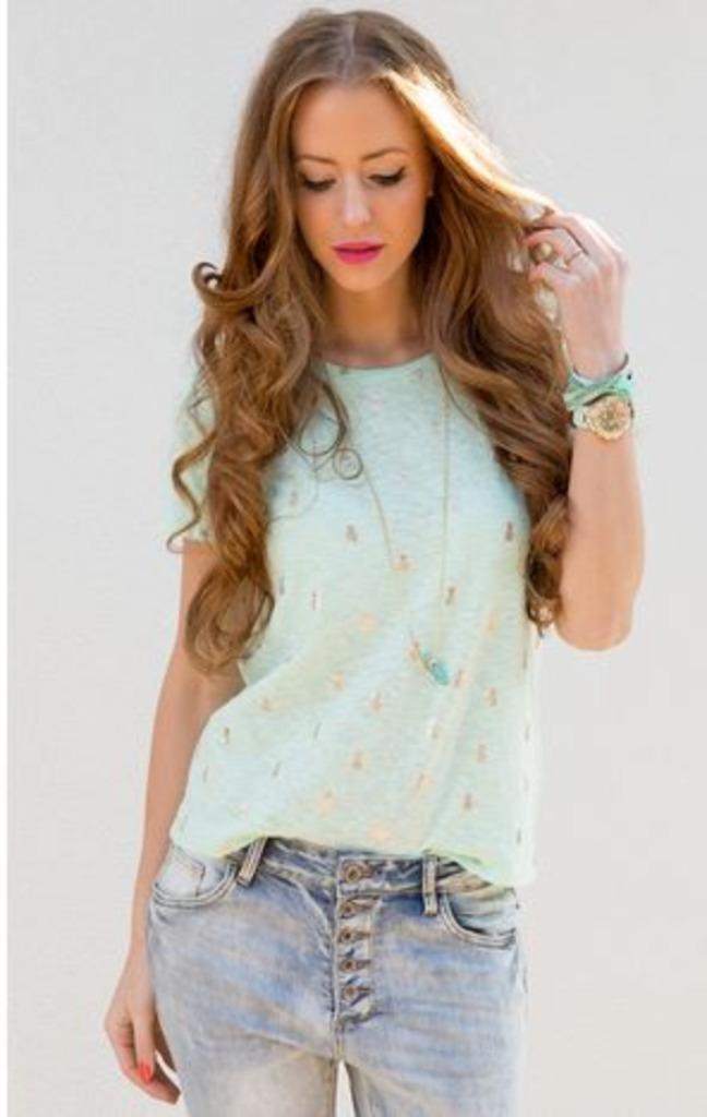 Groen tshirt met ananassen - Maat small, Kleding | Dames, T-shirts, Groen, Verzenden