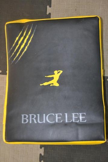 Trap- en stootkussen Bruce Lee beschikbaar voor biedingen