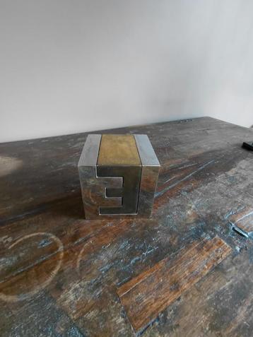 "Kubus Sculptuur C" · 2006 beschikbaar voor biedingen