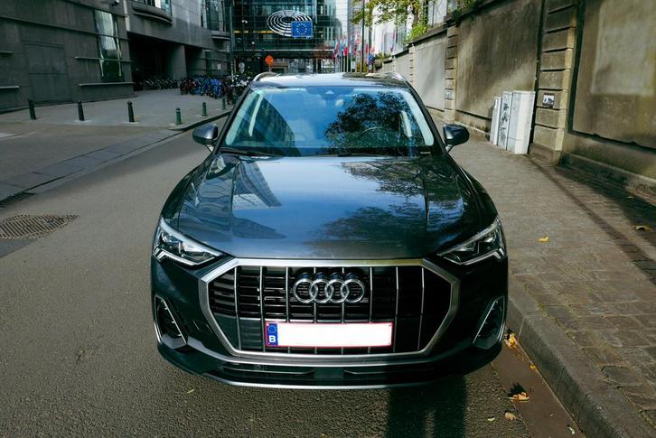Audi Q3 Business Edition S line 35TFSI Stronic Daytona Grijs, Auto's, Audi, Bedrijf, Q3, ABS, Achteruitrijcamera, Adaptieve lichten