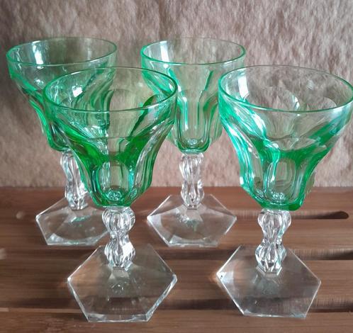 4 antieke Val Saint Lambert uranium glazen, Antiek en Kunst, Antiek | Glaswerk en Kristal, Ophalen of Verzenden