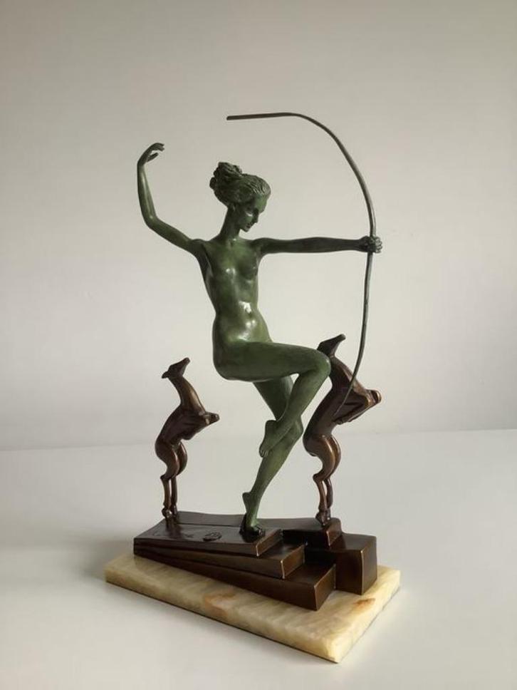 Bronzen beeld Diana met reekalfjes, Antiek en Kunst, Antiek | Brons en Koper, Brons, Ophalen of Verzenden