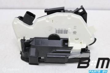 Portierslot rechtsachter VW Tiguan 5N 5N0839016J beschikbaar voor biedingen