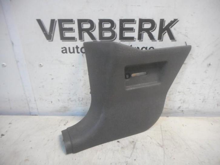 A STIJL BEKLEDING LINKS ONDER Volvo 480 (401448), Auto-onderdelen, Interieur en Bekleding, Volvo, Gebruikt