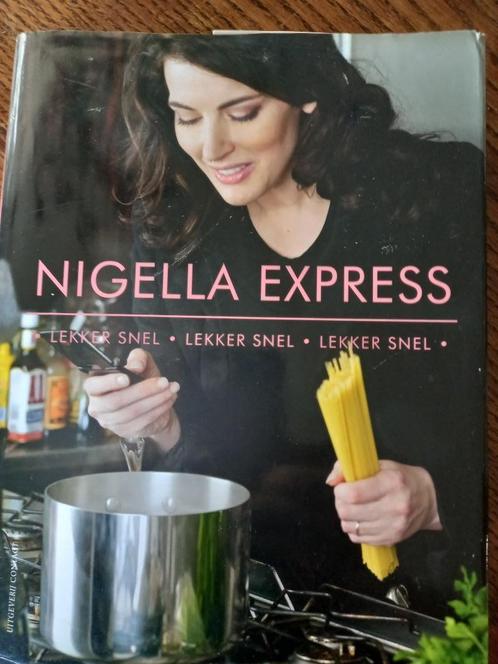 Nigella Express. Lekker snel. Nigella Lawson, Boeken, Kookboeken, Zo goed als nieuw, Voorgerechten en Soepen, Hoofdgerechten, Tapas, Hapjes en Dim Sum