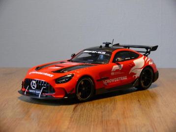 Minichamps 1:18 schaalmodel van de 2022 Mercedes-AMG GT Blac beschikbaar voor biedingen