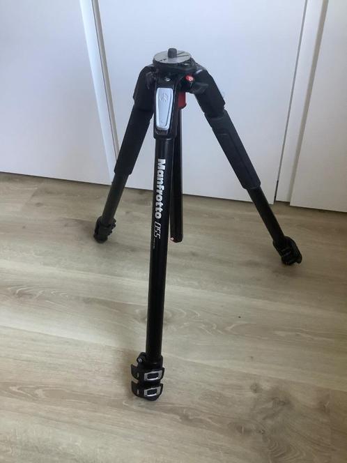 Manfrotto MT055XPRO3 statief, Audio, Tv en Foto, Fotografie | Statieven en Balhoofden, Zo goed als nieuw, Driepoot, 150 tot 175 cm