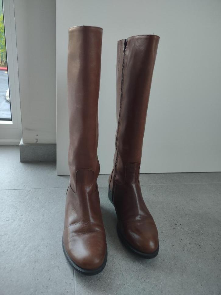 Hoge laarzen maat 39 (Zie foto's & omschrijving), Kleding | Dames, Schoenen, Zo goed als nieuw, Hoge laarzen, Bruin, Ophalen