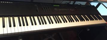 Kurzweil PC88 stage piano disponible aux enchères