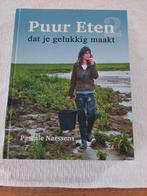 boek Puur eten 2 - Pascale Naessens, Boeken, Pascale Naessens, Overige typen, Ophalen of Verzenden, Zo goed als nieuw