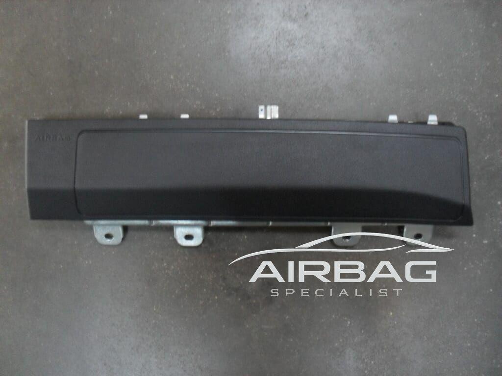 Knie airbag Mercedes A-klasse W176 model 2012-2018 A17686004, Auto-onderdelen, Dashboard en Schakelaars, Mercedes-Benz, Gebruikt