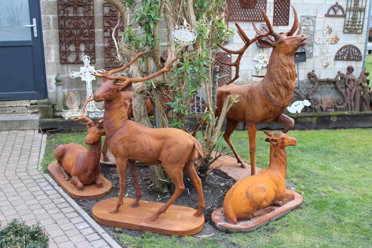 cerf + biche taille naturel en fonte rouillé, Jardin & Terrasse, Statues de jardin, Neuf, Animal, Métal, Enlèvement
