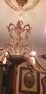 Luster in brons, Enlèvement