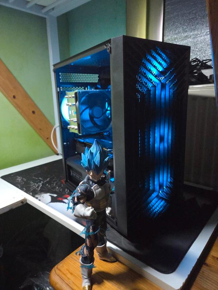 PC de jeu, Informatique & Logiciels, Ordinateurs de bureau, Comme neuf, 4 Ghz ou plus, SSD, 16 GB, Avec carte vidéo, Gaming, Enlèvement