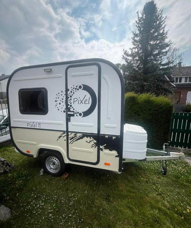 -750 kg nouvelle caravan. Jamais utilisee, Caravans en Kamperen, Caravans, Particulier, tot 500 kg, Standaardzit, Hefbed, tot 4 meter