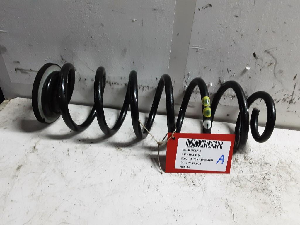 SCHROEFVEER ACHTER Volkswagen Golf V (1K1) (02-2001/12-2010), Gebruikt, Volkswagen, Mevr. I. Hauben, Rue de l'Espoir 34 34
4030  GRIVEGNÉE, BE