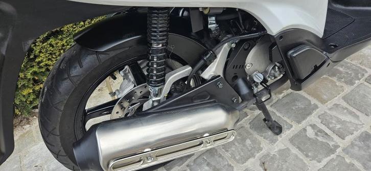 Honda scooter SH125, Motos, Motos | Honda, Particulier, Scooter, 1 cylindre, Enlèvement