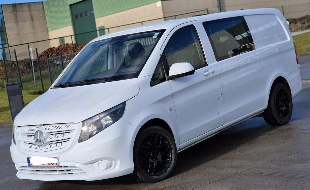 Mercedes vito doub cabine 5pls an2017.235mkm 1prop 13999€, Autos, Camionnettes & Utilitaires, Cuir, Euro 6, Boîte manuelle, Mercedes-Benz
