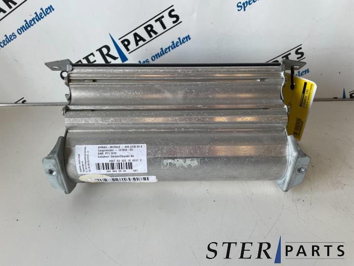 Airbag droite (tableau de bord) d'un Mercedes CLK, Autos : Pièces & Accessoires, 3 mois de garantie, Utilisé, -, -