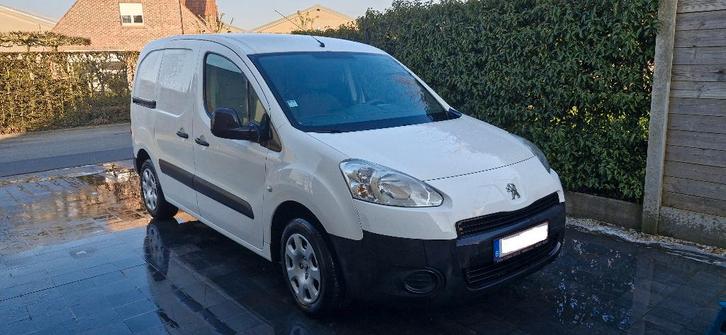Peugeot Partner, Autos, Peugeot, Particulier, Partner, ABS, Airbags, Verrouillage central, Vitres électriques, Phares antibrouillard
