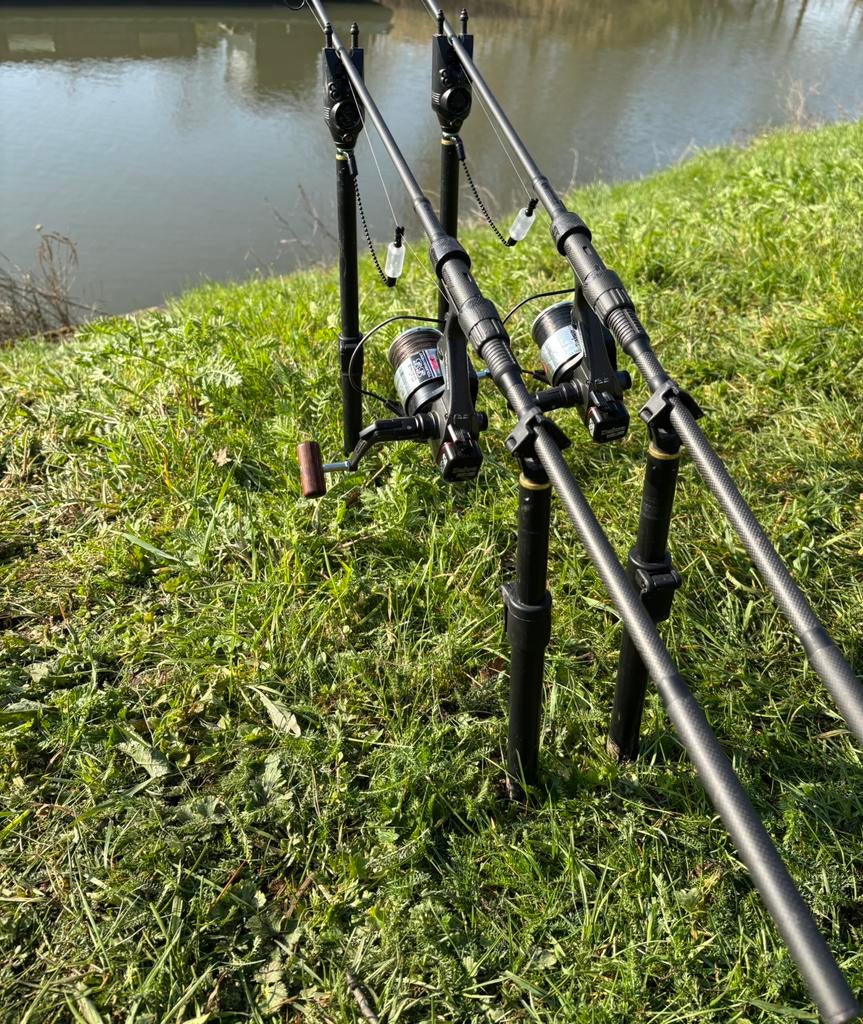 2x nash scope black ops 6ft 3lbs ruilen, Watersport en Boten, Hengelsport | Karpervissen, Ophalen, Zo goed als nieuw