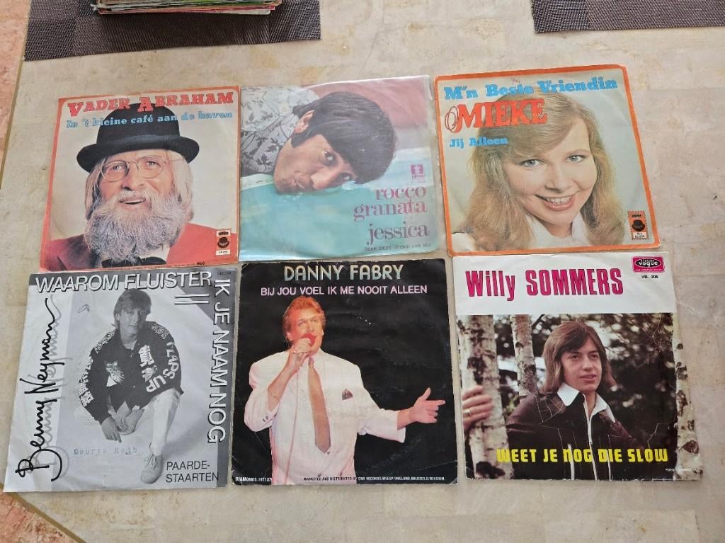 6 vlaamse singels  in hoesje, Ophalen, Zo goed als nieuw, Single