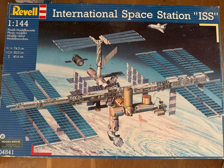 Revell International Space Station (ISS) modelbouwkit, Hobby en Vrije tijd, Modelbouw | Vliegtuigen en Helikopters, Zo goed als nieuw