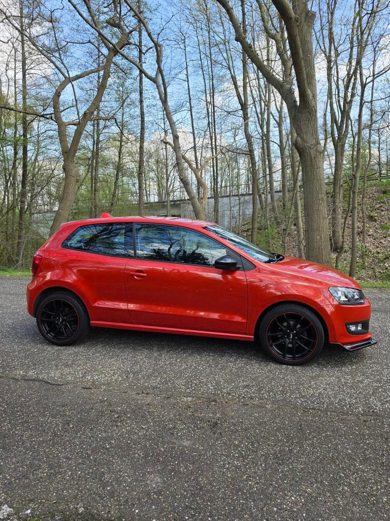 VW Polo 6r 1.4 benzine automaat, Autos, Rouge, Euro 5, Achat, 5 places