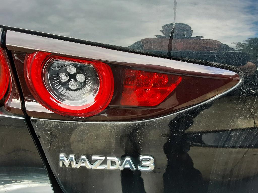 PANNEAU ARRIÈRE GAUCHE AVEC LAMPE Mazda 3 Sport (BP), Utilisé, Mazda