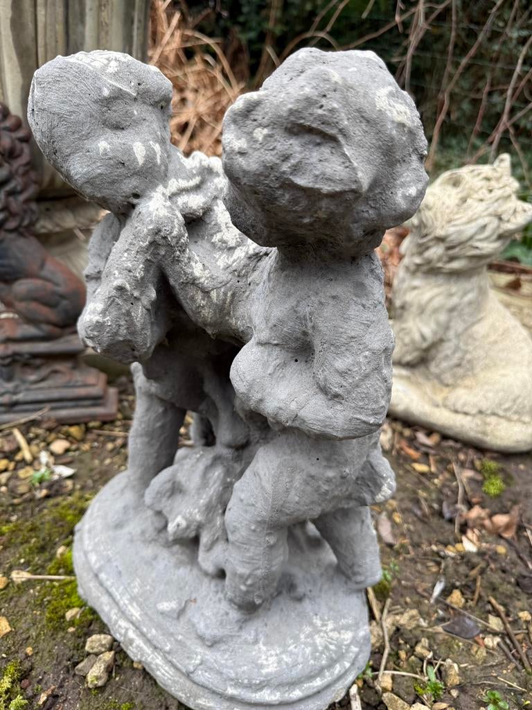 Koppel kinderen, Tuin en Terras, Tuinbeelden, Zo goed als nieuw, Ophalen of Verzenden